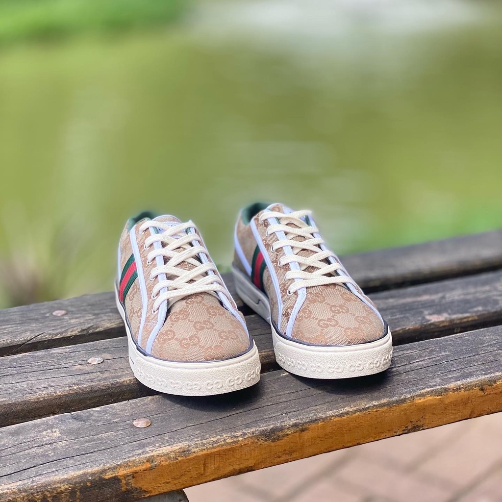 5e8d9f96-4ca9-4fed-b1b3-fe434efc21001-a1b22e2f35764ef1b816740622752839-1024-1024