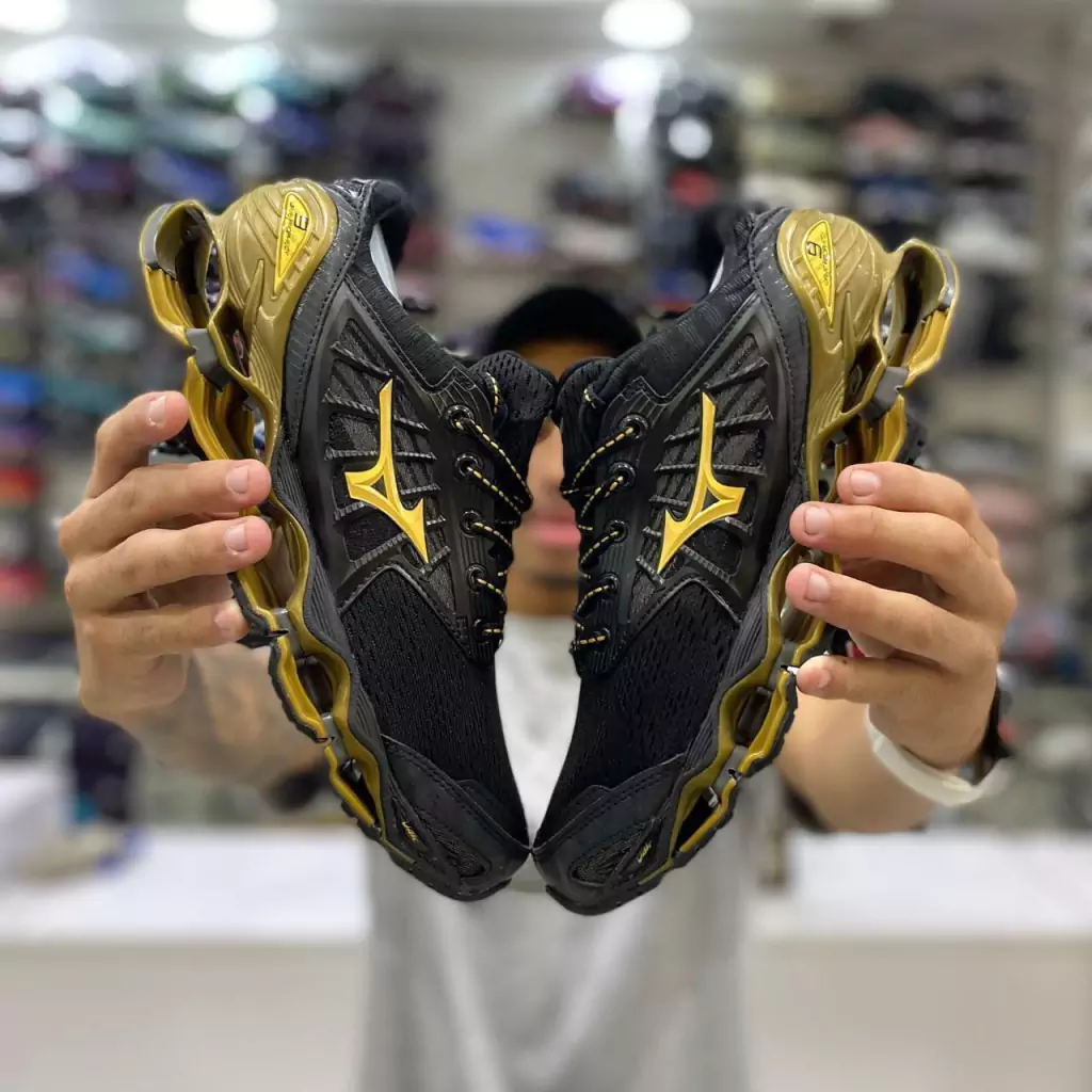 Prophecy 9 Preto/Dourado - Comprar em Linho Imports