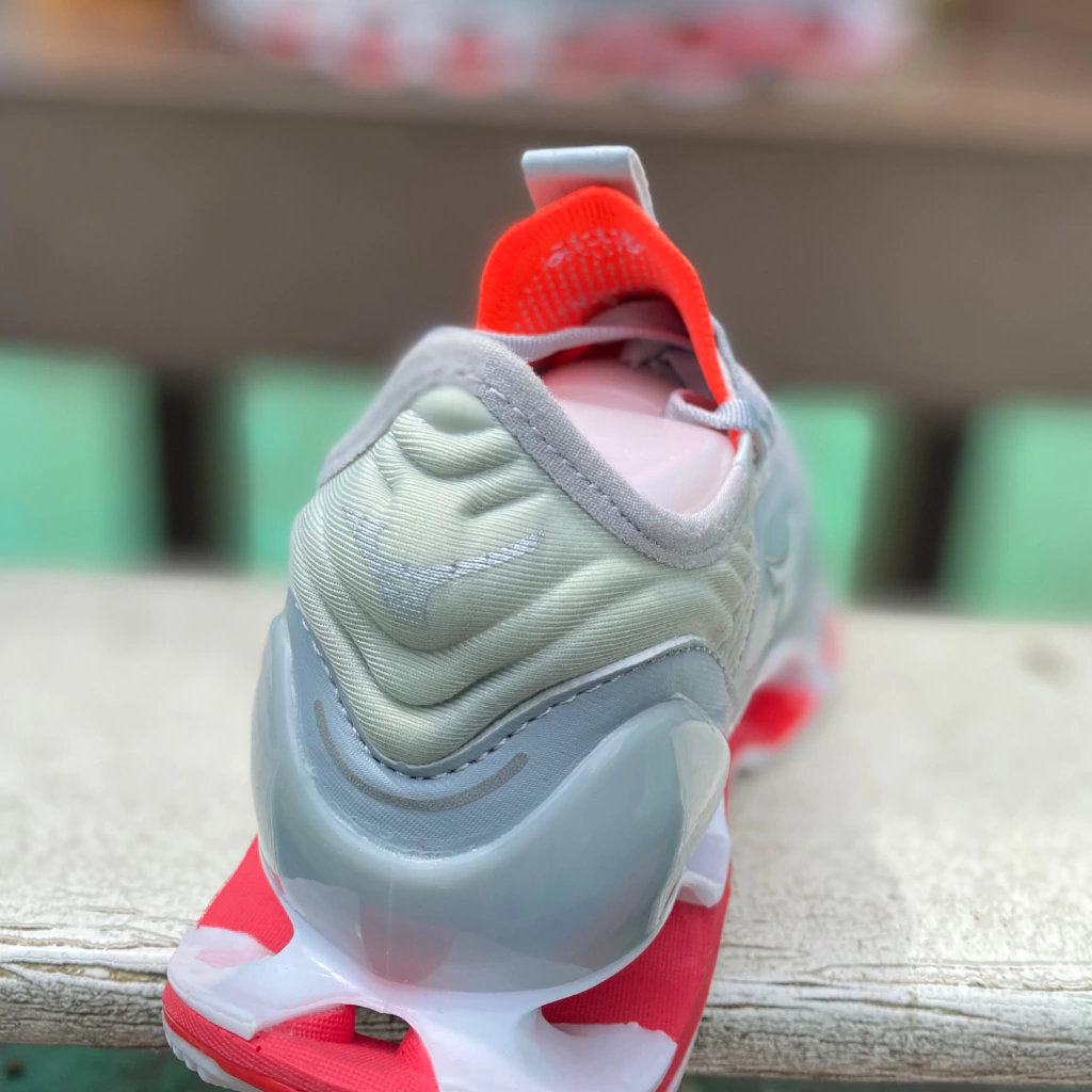 8607c8fb-59d6-494b-acd4-bb977efb6e9c1-1a4b9b732f1d31465816763912950395-1024-1024