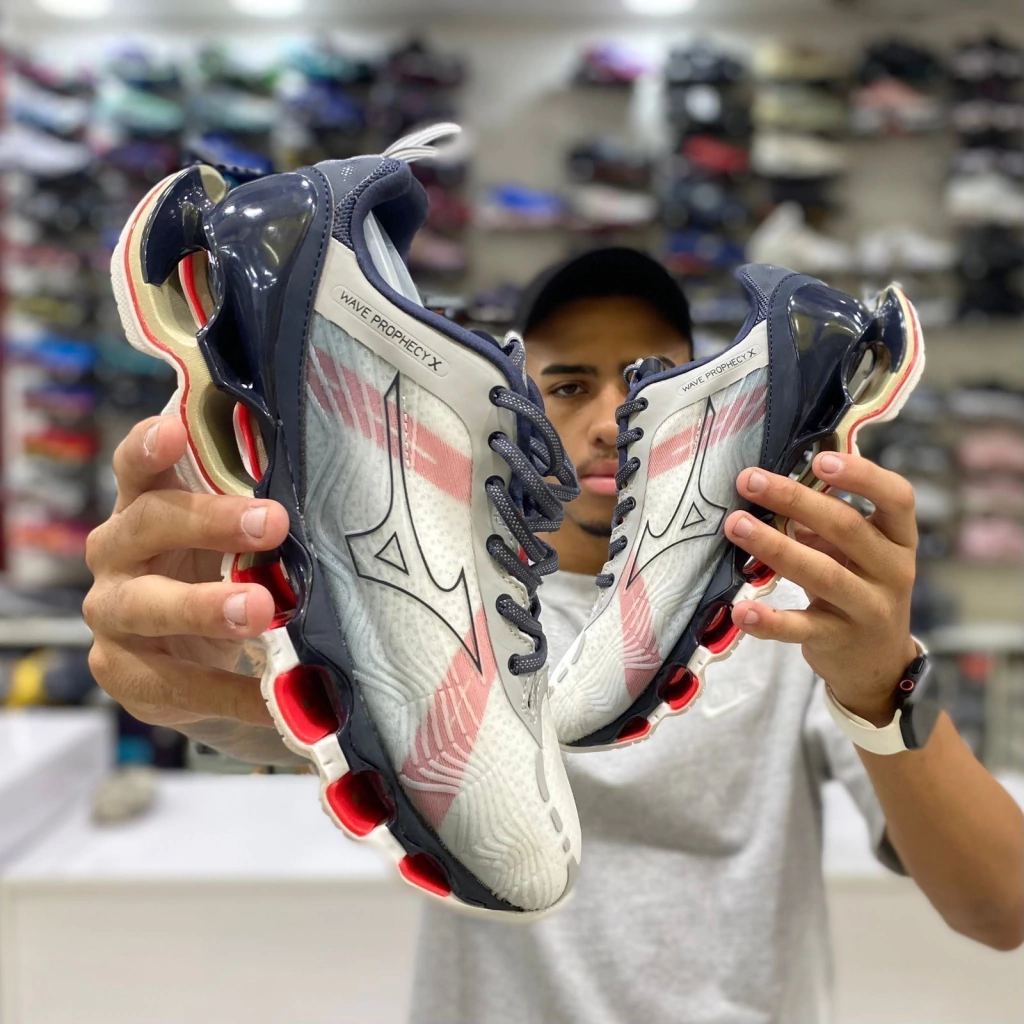 Prophecy X Cinza/Vermelho - Comprar em Linho Imports