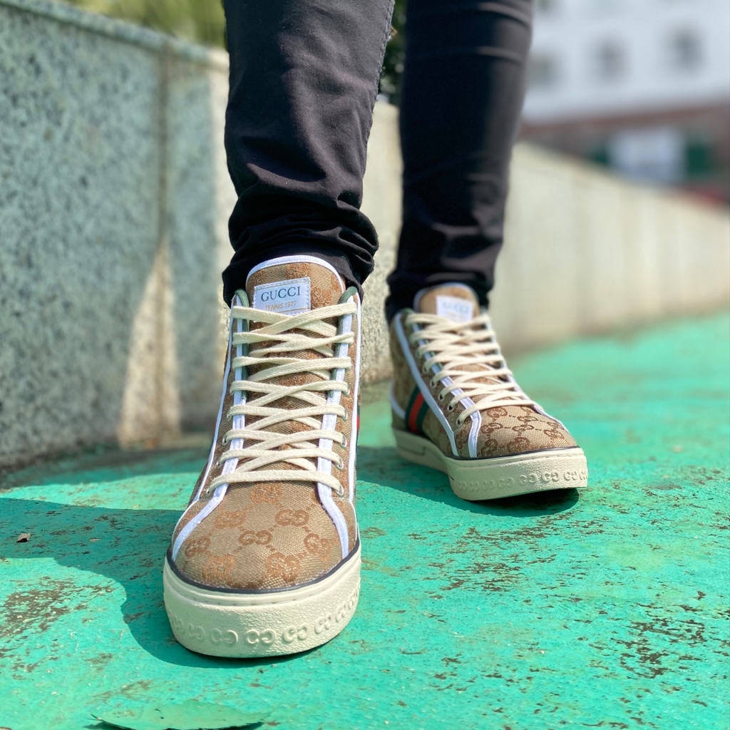 e72d0f3f-97bc-416e-8cae-3be0394d42d71-c0df9d29b7cfa4c7ec16790643671843-1024-1024