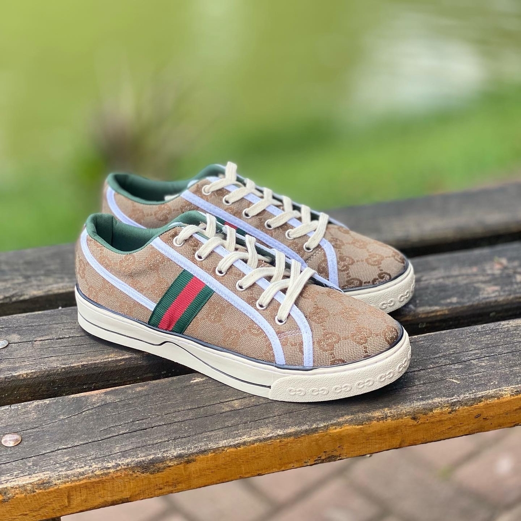 ff7be2d2-6c5e-45be-aee2-a29383312c871-9444a22f6221f7688a16740622753771-1024-1024