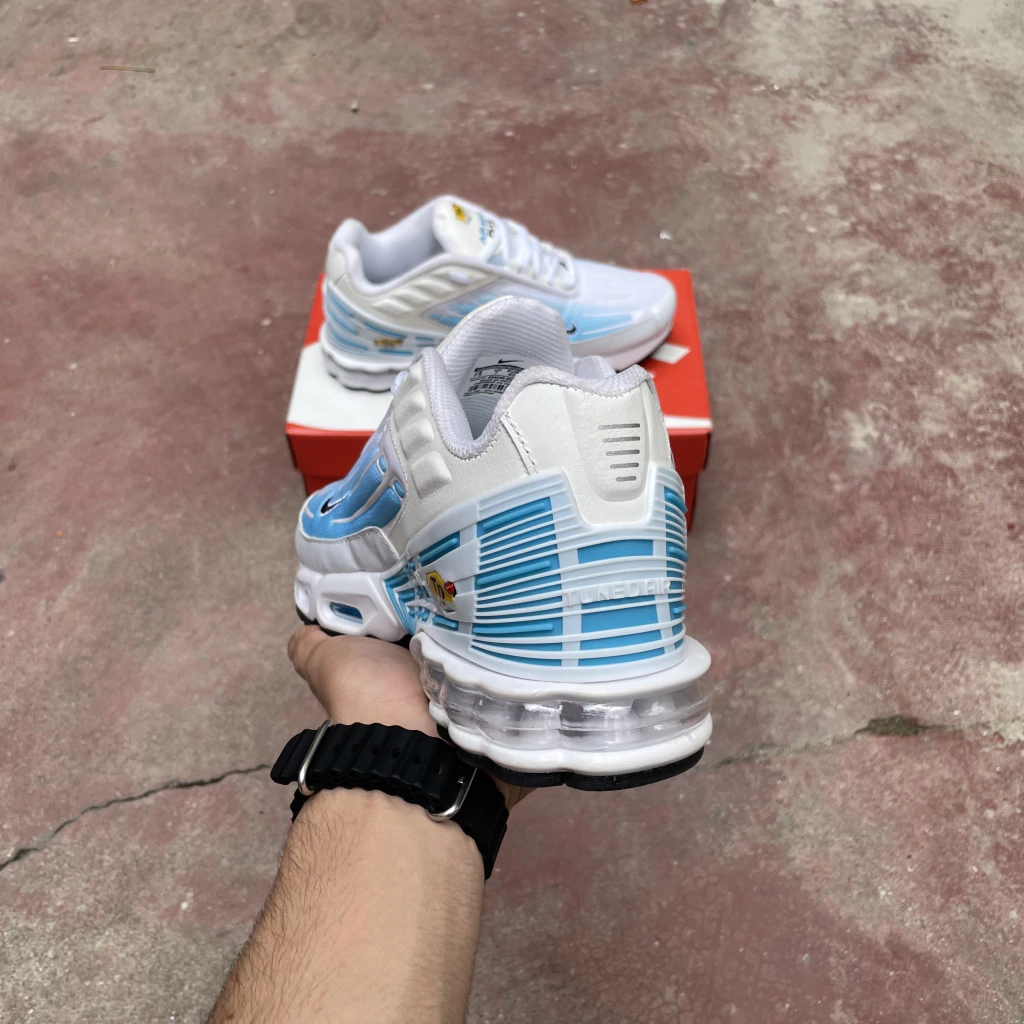 img_0208-fcfd1be812c2a4b14617386921268223-1024-1024