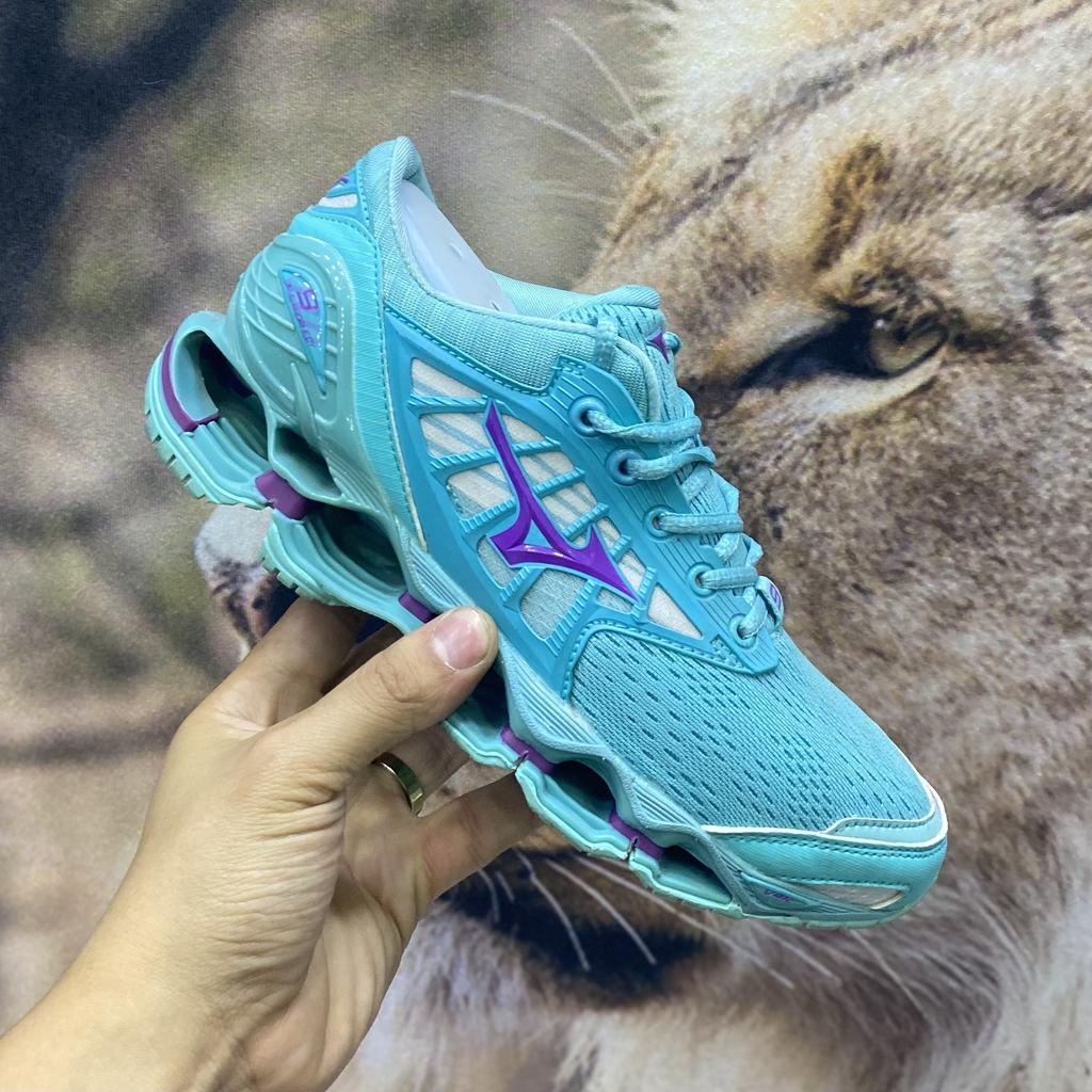 img_03411-f40911c34b29dd44c516950277438492-1024-1024