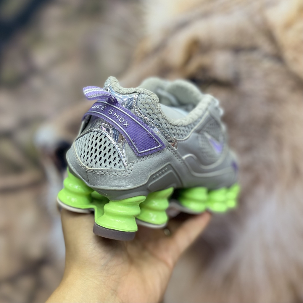 img_04911-47613d08b9c4fdf3e416950259994504-1024-1024