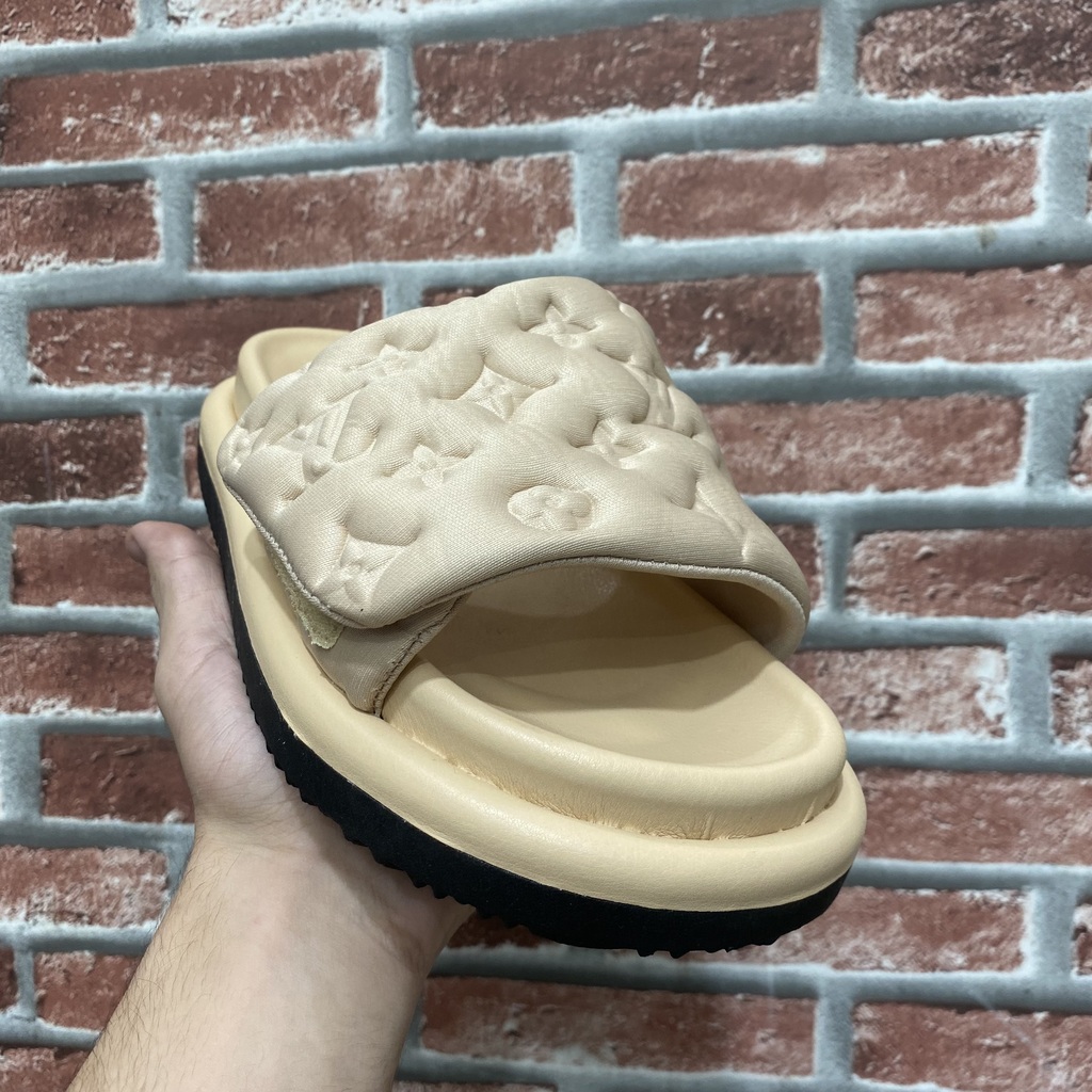 img_0495-2b872f9362b8f71ad017188931071861-1024-1024