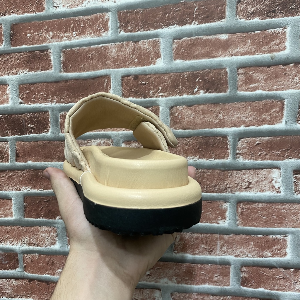 img_0497-18b9b8667183a0a65817188931072265-1024-1024