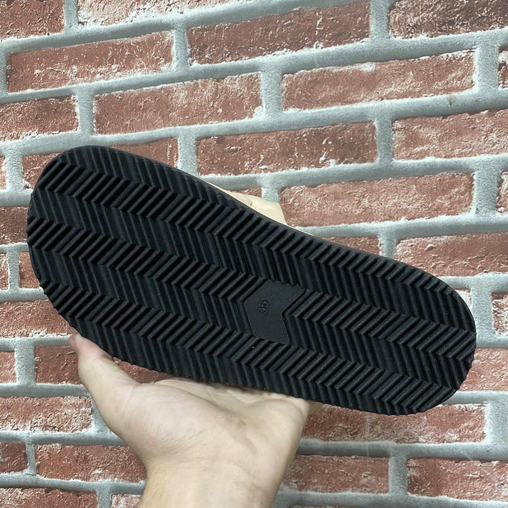 img_0498-42a8295ba5a30f77e117188931072977-1024-1024