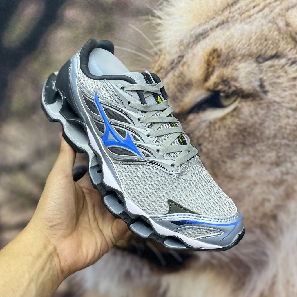 img_06621-686cd3121a1a9b52f816946556866466-1024-1024