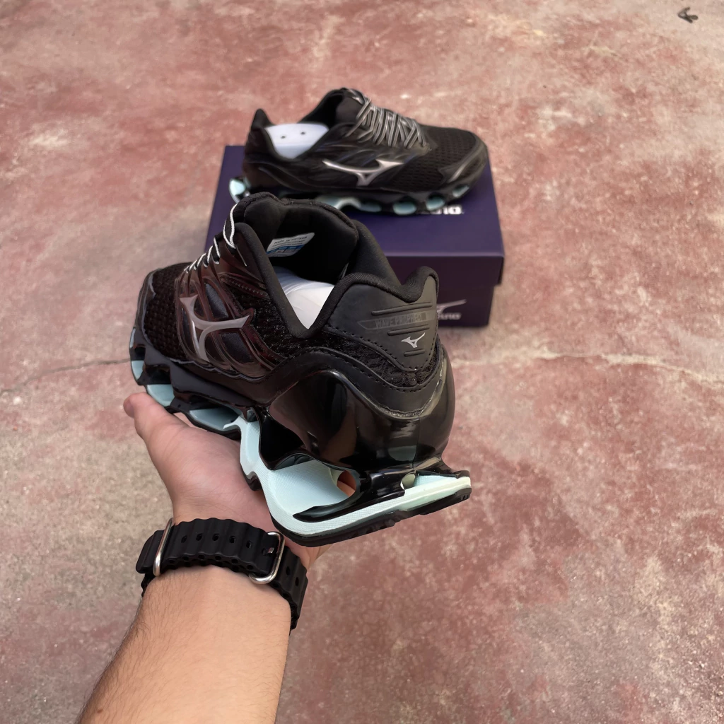 img_0666-e608b82cb7e7134d9117393673342713-1024-1024