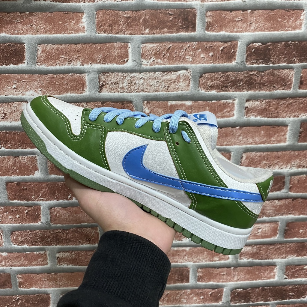 img_0944-222fb3ec3f9307ed2f17198603483527-1024-1024