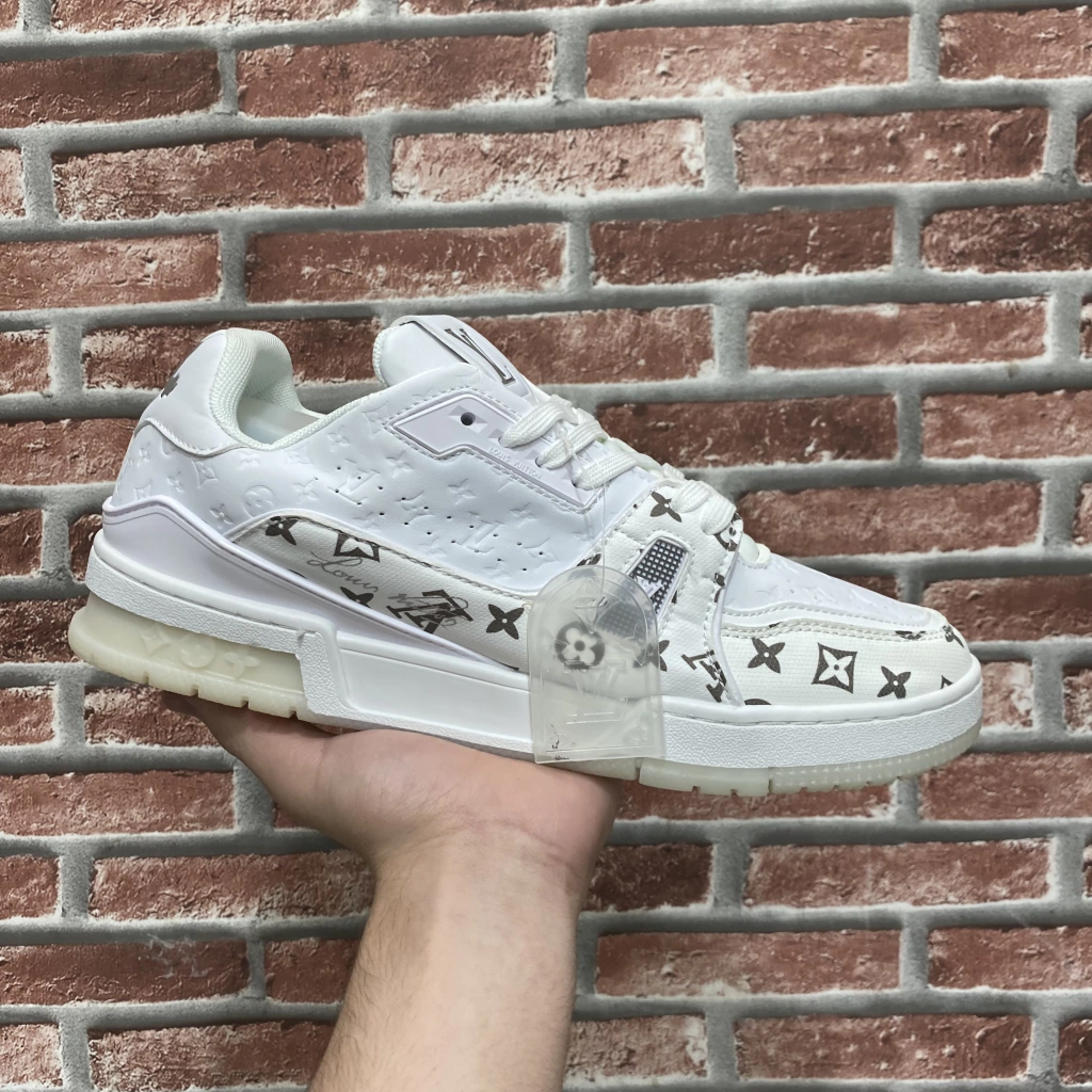 Tenis LV Trainer “White” - Comprar em Linho Imports
