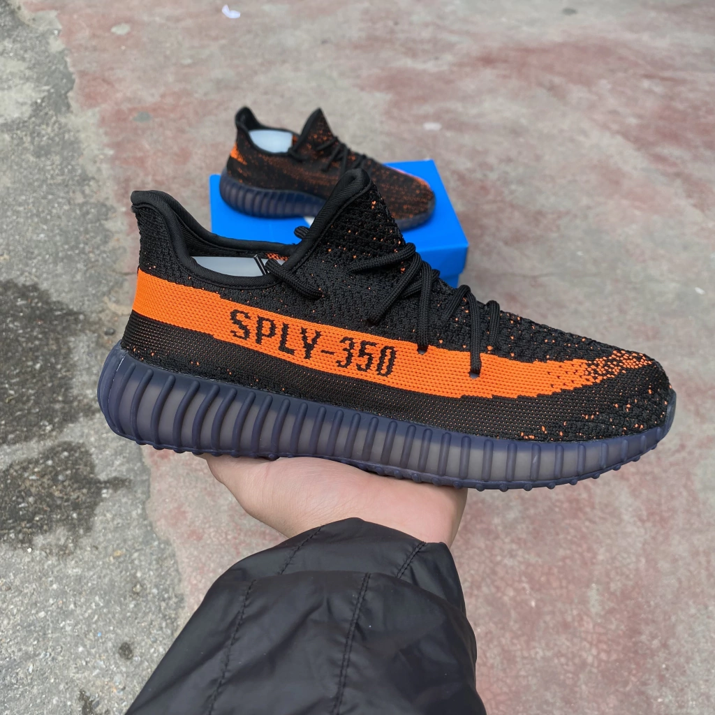 Yeezy Preto/Laranja - Comprar em Linho Imports