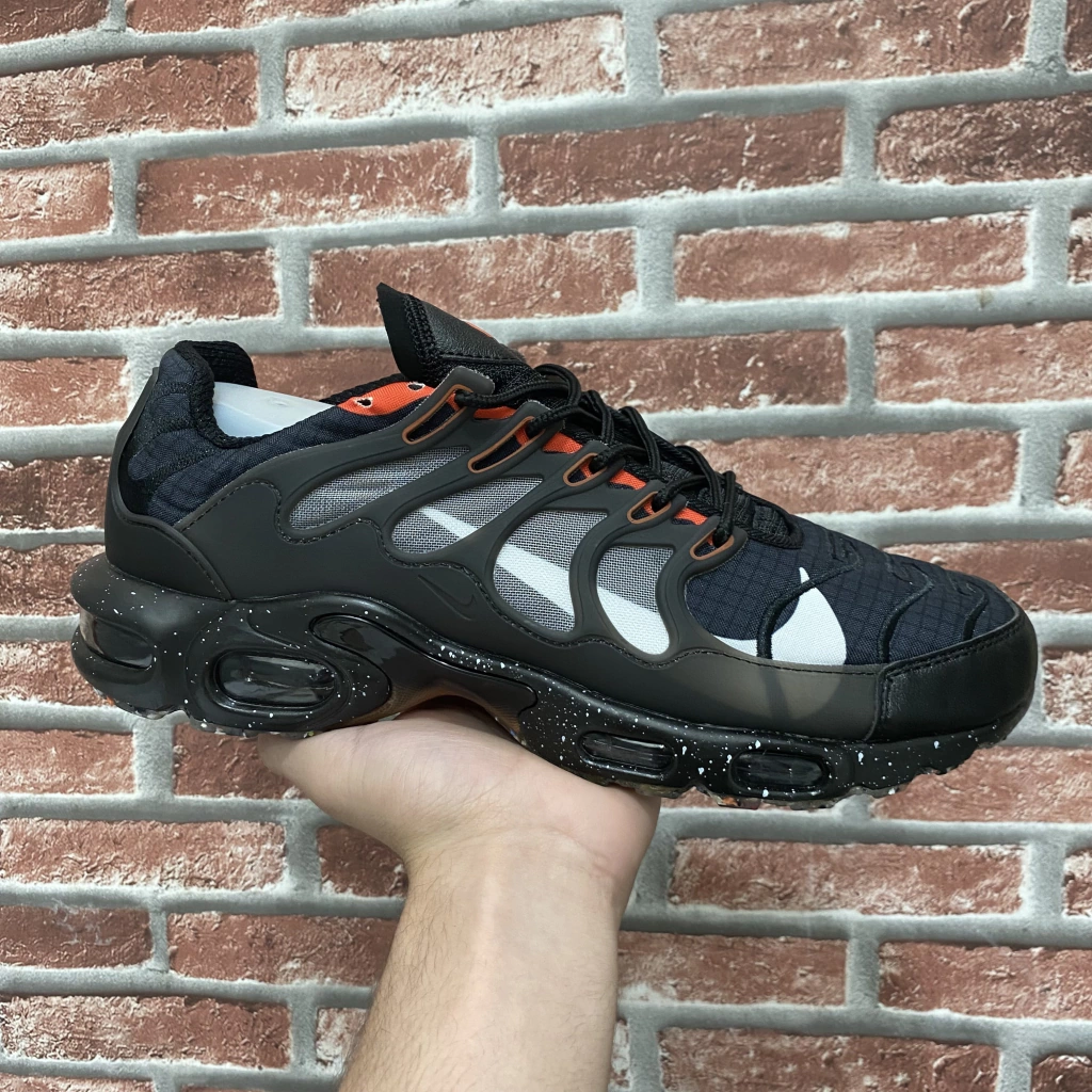 Air Max Terrascape Preto/Laranja