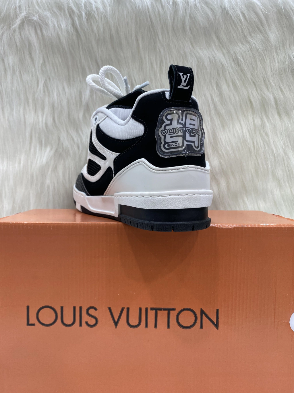 img_6994-2ed7696c8122a305cd17321265035644-1024-1024