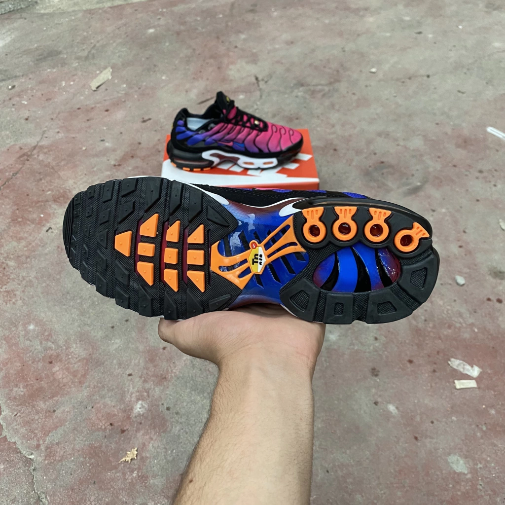 img_8653-700a98fcbdb34b594917355812777706-1024-1024