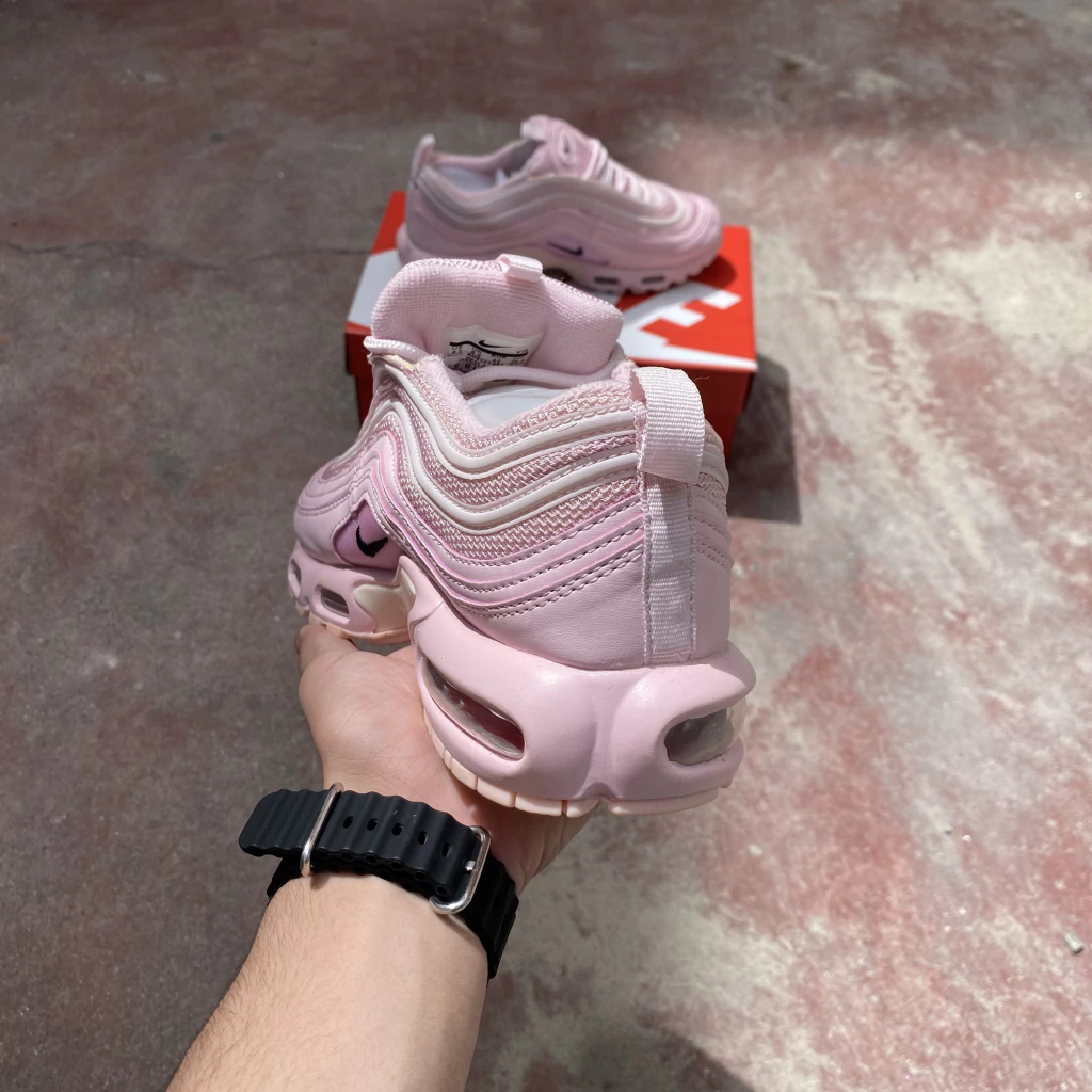 img_9120-ea9f84e5a5fd12235717365159605952-1024-1024