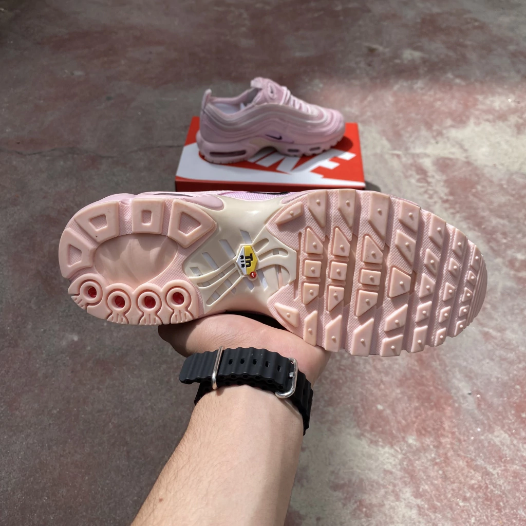 img_9121-6beda9b50b61eb86cc17365159605124-1024-1024