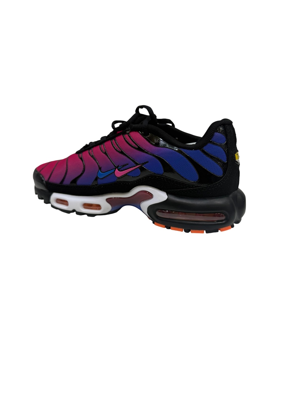 tmp_b64_2faaff59-f39b-4041-86f1-13254375fe0d_1648013_1702038-2c561d965ecaf0bd4e17533728485201-1024-1024