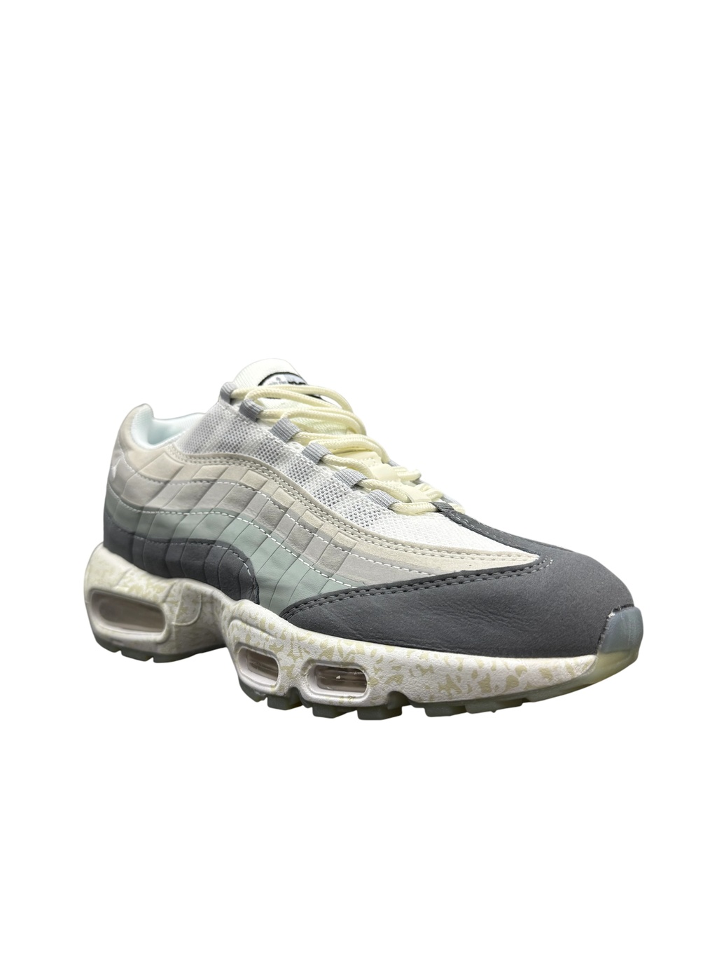 tmp_b64_4c576a4f-ccd9-40ba-8be7-90b55350eca9_1648013_1702038-a93862f0c31b40b14917600426336584-1024-1024