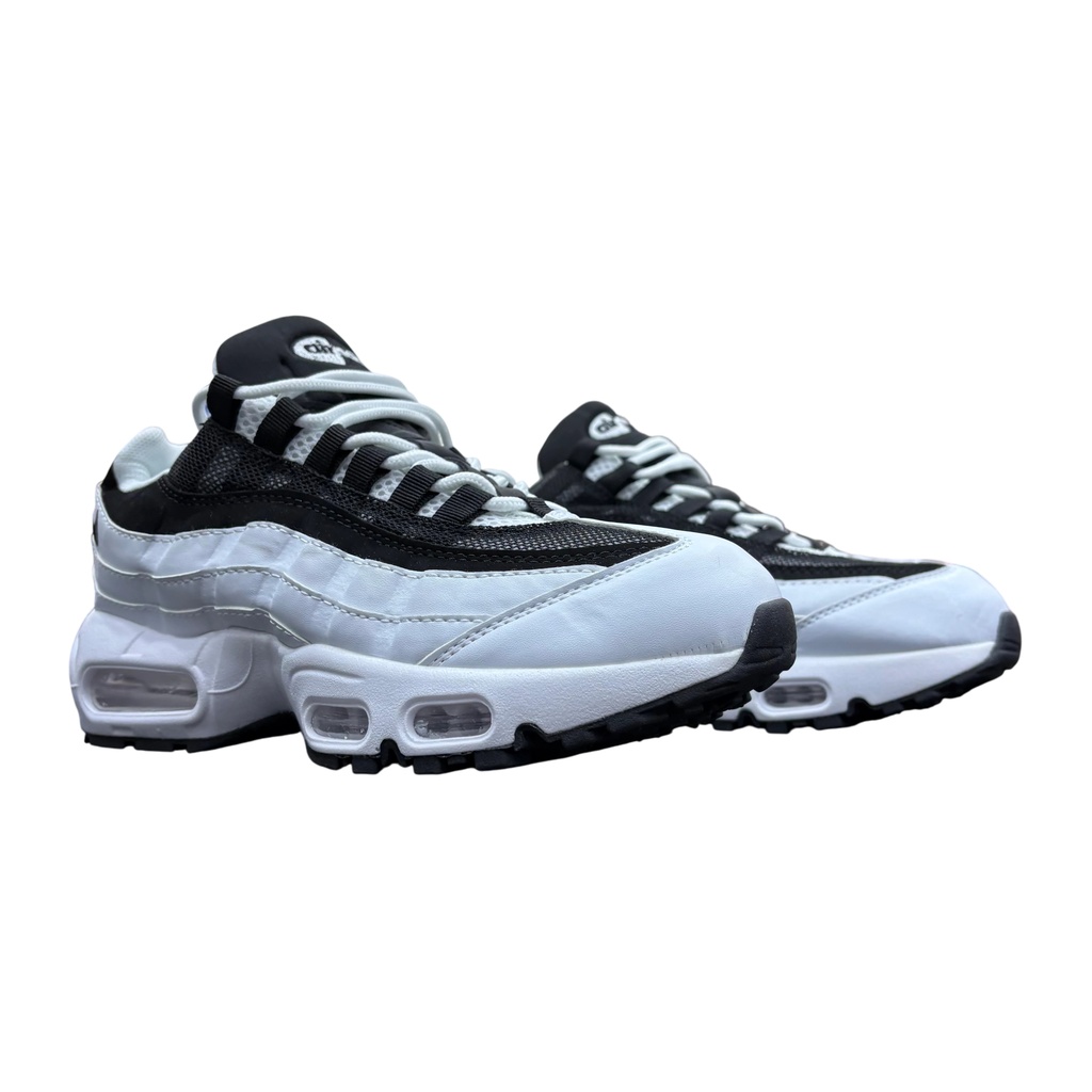 Air Max 95 Black/White - Comprar em Linho Imports