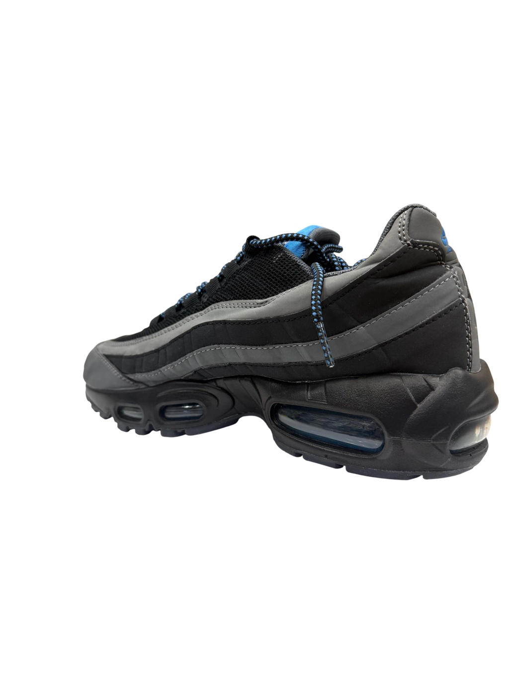 tmp_b64_97a4ea1f-875d-474e-bf98-c350bd7ddcd2_1648013_1702038-d6b8f052f18d84ed2417550264079506-1024-1024