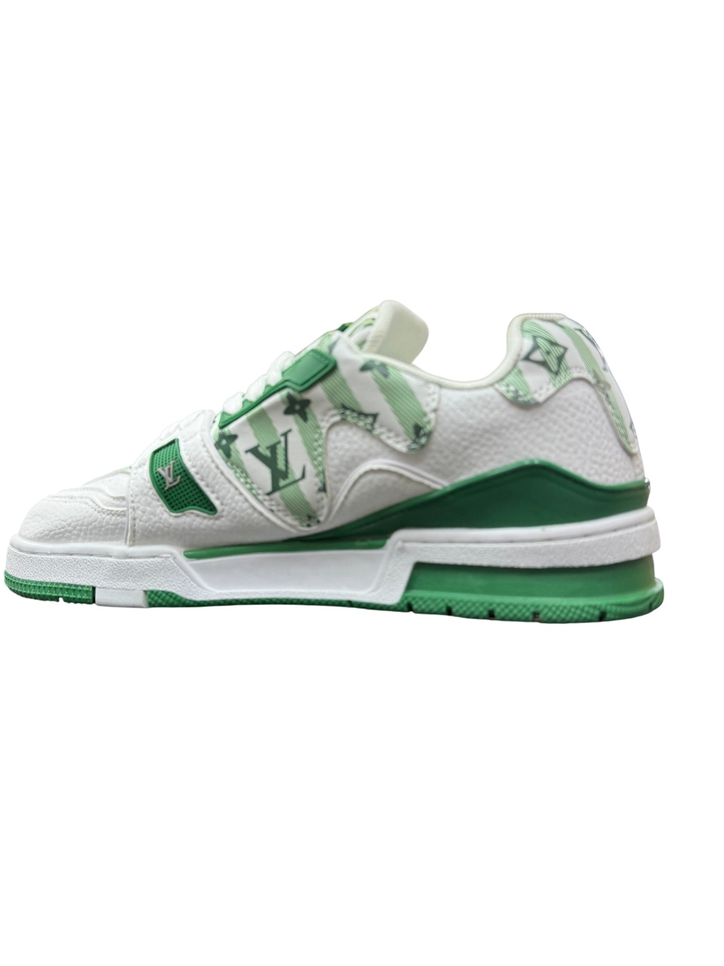 tmp_b64_b5f4413c-c16a-4adf-8e82-82aa604e4356_1648013_1702038-85b37b7b4dc728a4a717582150842952-1024-1024